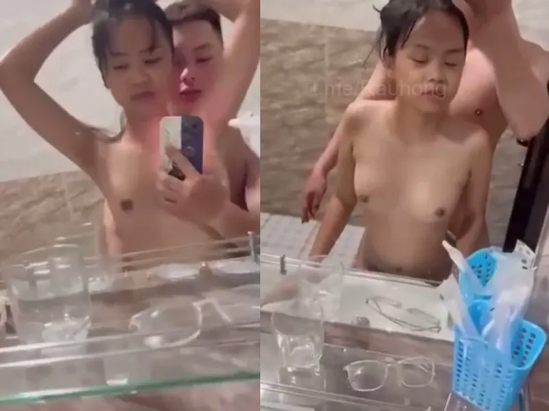 Mảnh khảnh em cùng anh người yêu địt trước gương quay kỉ niệm